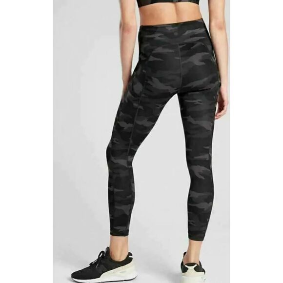 ATHLETA Ultimate 7/8 Tight High Rise Green Gray Camo Ankle Leggings Size Small - Picture 2 of 10